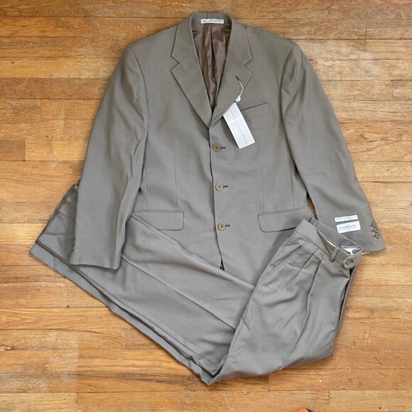 Emanuel Ungaro Mens Suit Set NEW Blazer Size 38 Blazer 32 Waist Pants Taupe